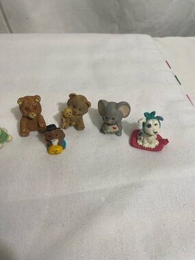 Lot of 7 Mini Animal Figurines Bear Mouse Dog Kangaroo Holiday Resin Figures